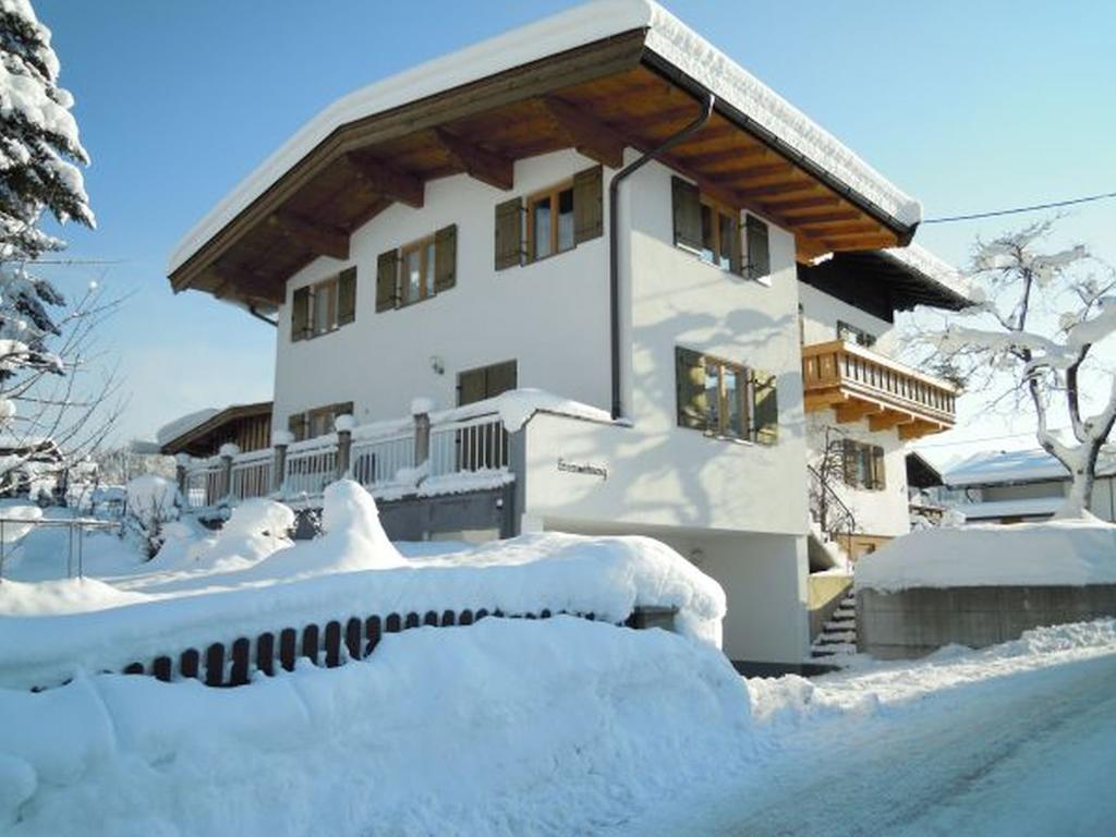 フィーバーブルンFoidl Simonアパートメント 部屋 写真